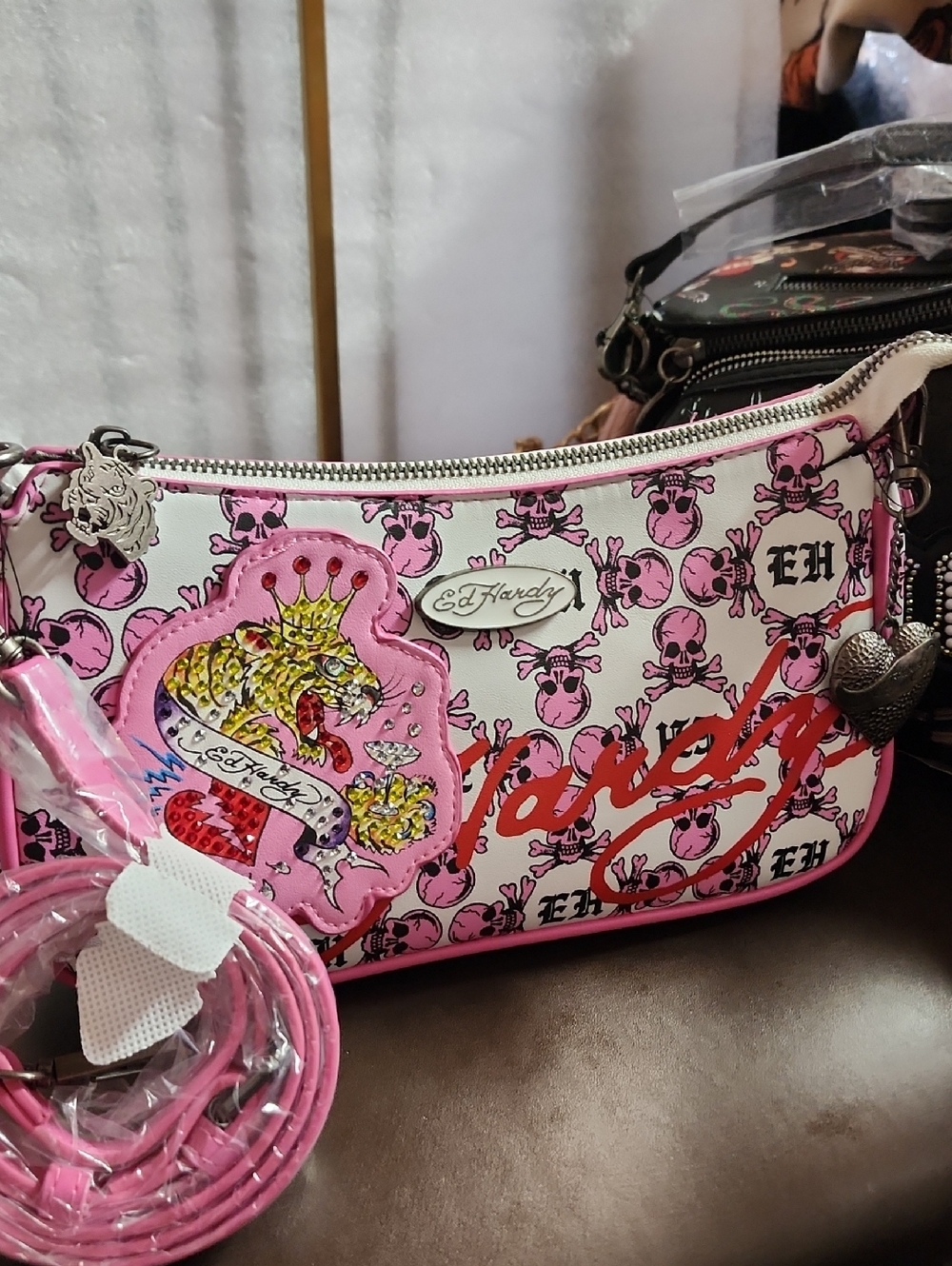 Sellers Bundle Of 7 Bags All NWT, 4 Juicy Couture, 2 Ed Hardy & Leopard Relic - Picture 15 of 16